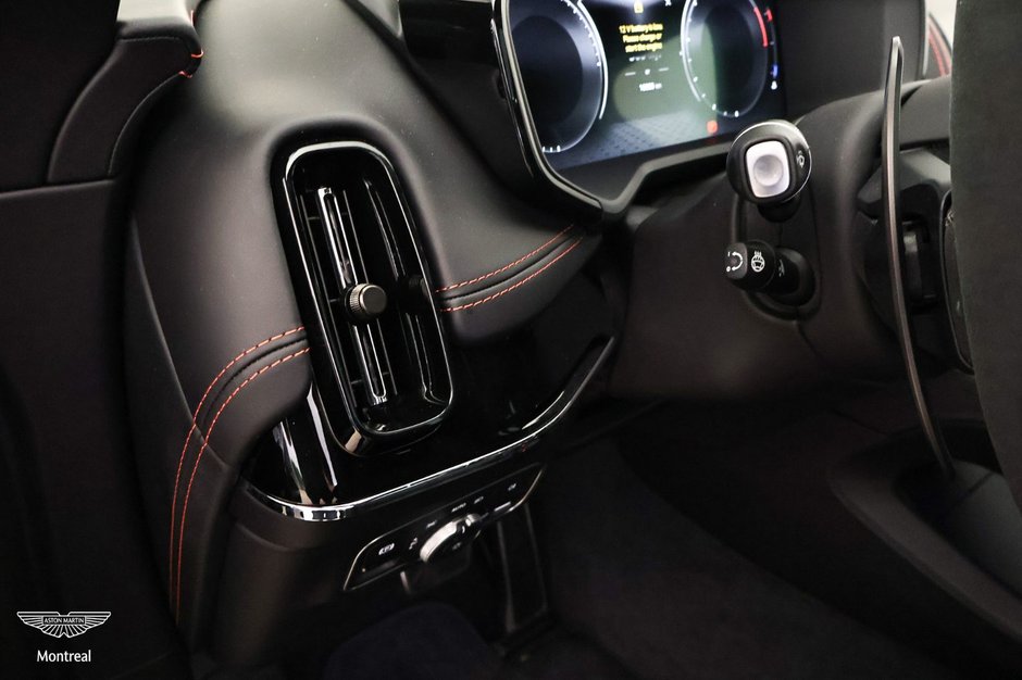 2026 Aston Martin DBX S S-18