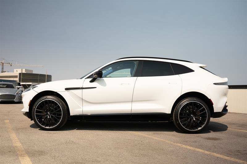 Aston Martin DBX AWD 2999$ per month *details in store 2023-12