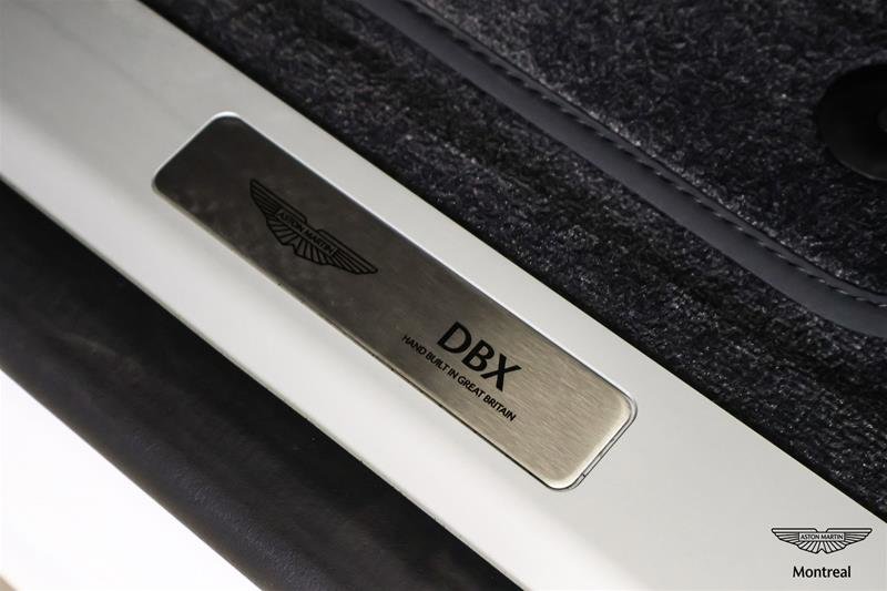 2025 Aston Martin DBX707 707-12