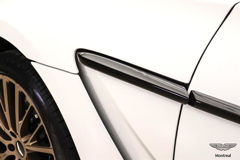 2025 Aston Martin DBX707 707-9