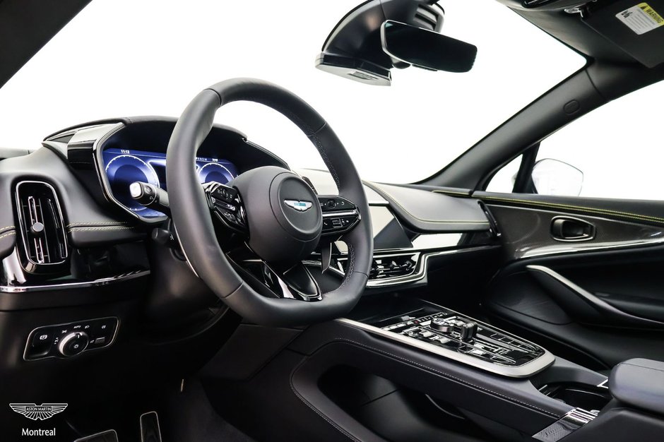 Aston Martin DBX707 707 2026-7