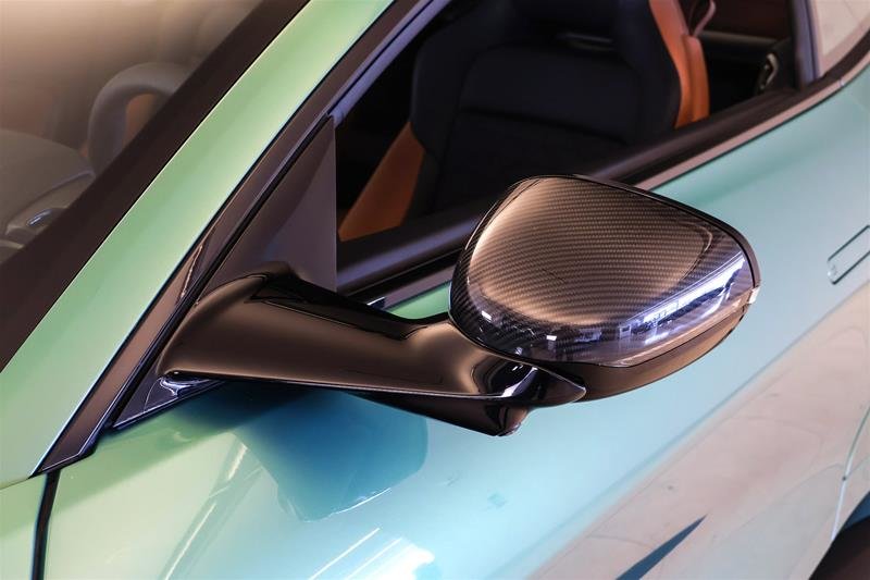 Aston Martin Vanquish  2025-7