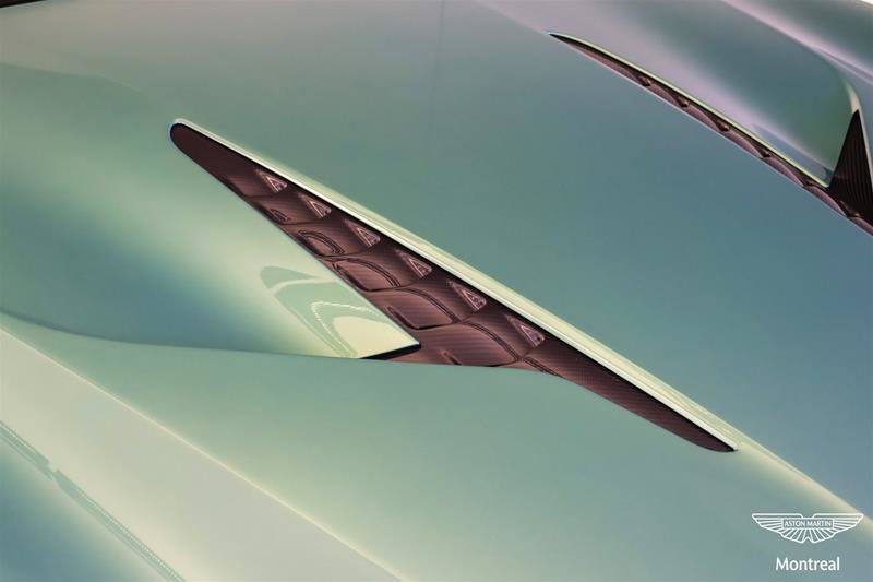 Aston Martin Vanquish  2025-4