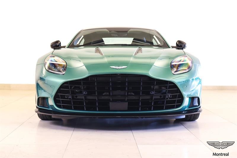 Aston Martin Vanquish  2025-6