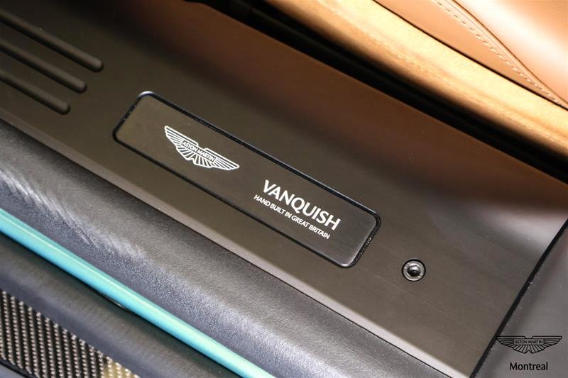 Aston Martin Vanquish  2025-11