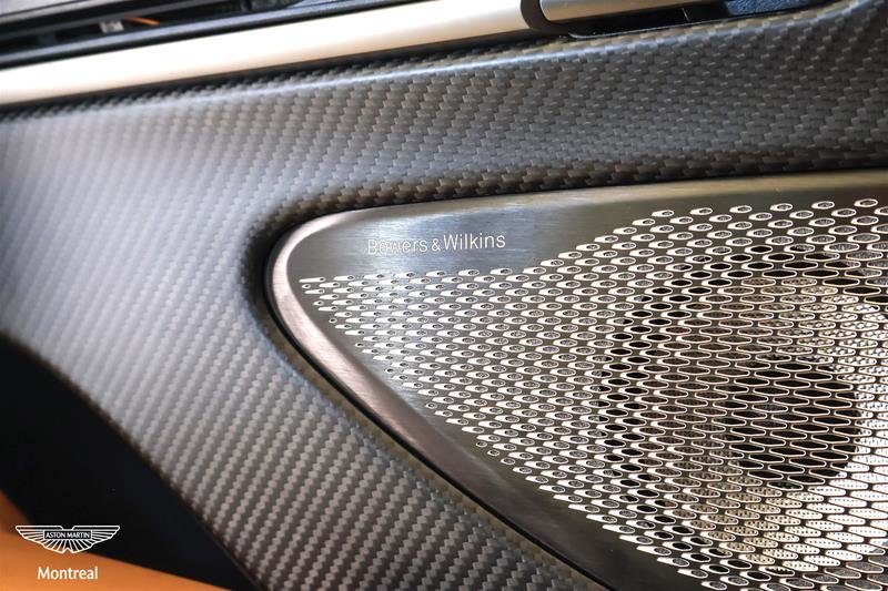 Aston Martin Vanquish  2025-19
