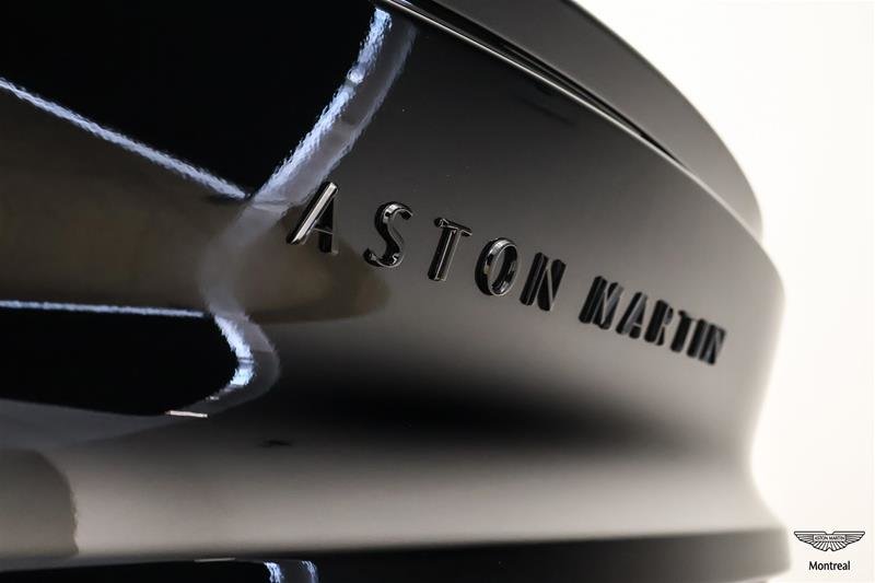 Aston Martin Vanquish Volante 2026-15