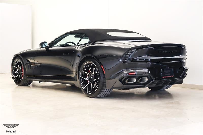 Aston Martin Vanquish Volante 2026-17