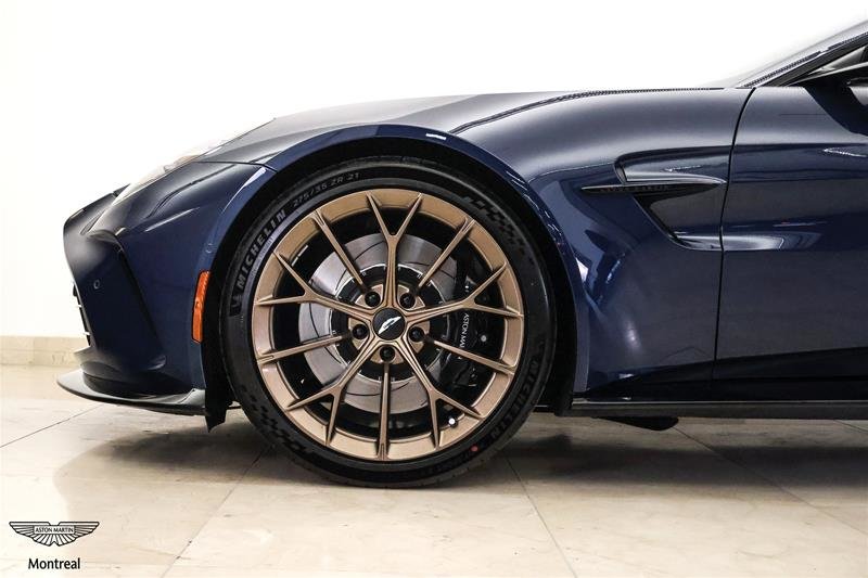 2025 Aston Martin Vantage Coupe-14