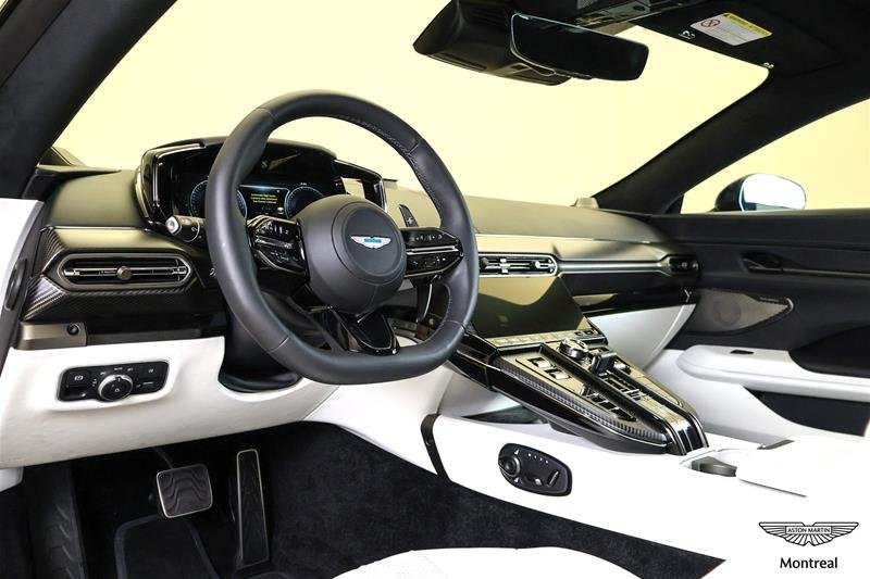 2025 Aston Martin Vantage Coupe-11