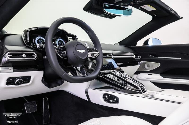 2026 Aston Martin Vantage Roadster-38