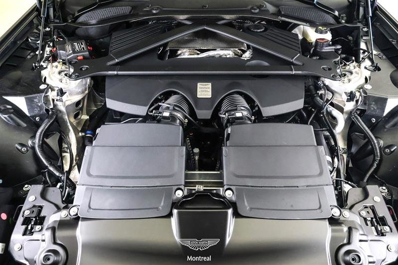 2026 Aston Martin Vantage Roadster-1