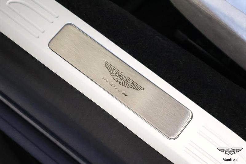 2026 Aston Martin Vantage Roadster-8