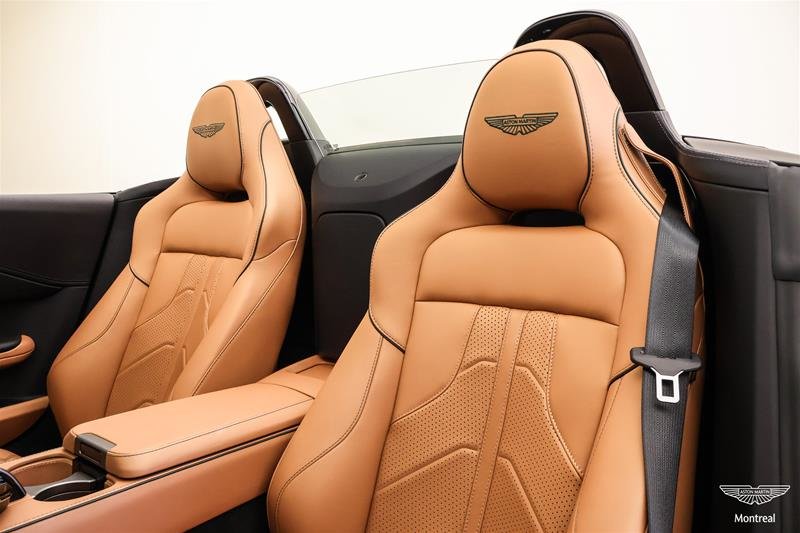 2026 Aston Martin Vantage Roadster-19