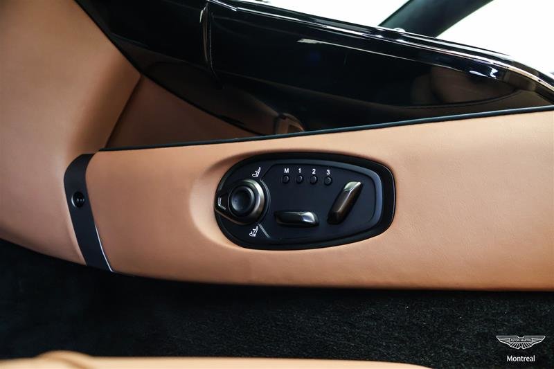 2026 Aston Martin Vantage Roadster-21