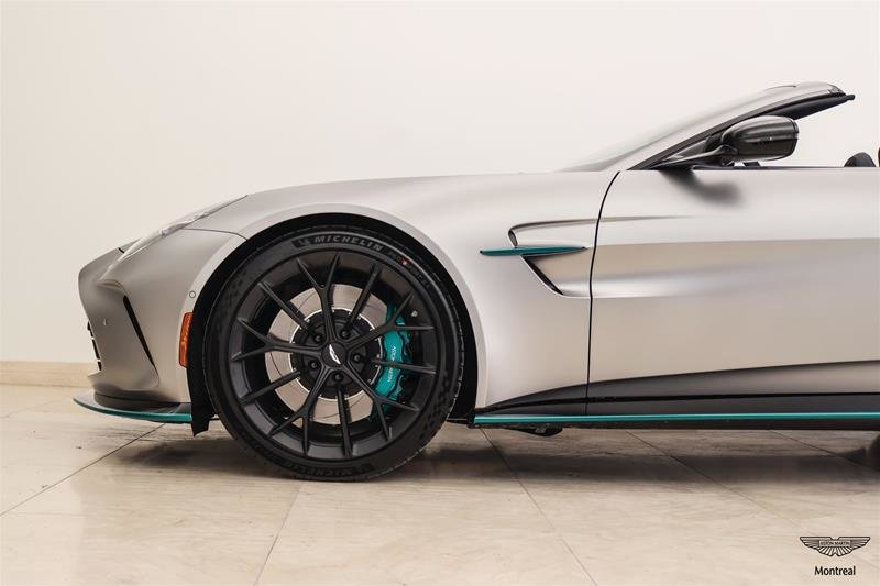 2026 Aston Martin Vantage Roadster-2