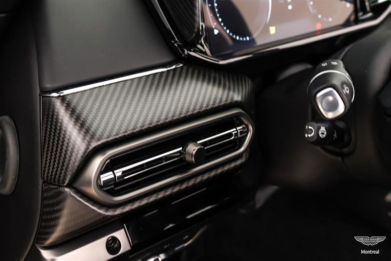 2026 Aston Martin Vantage Roadster-8