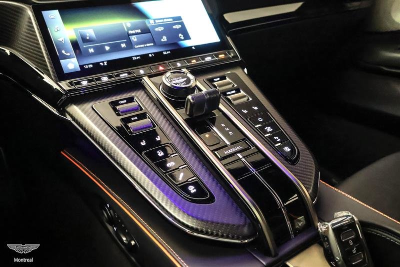 Aston Martin Vantage S Coupe 2026-13