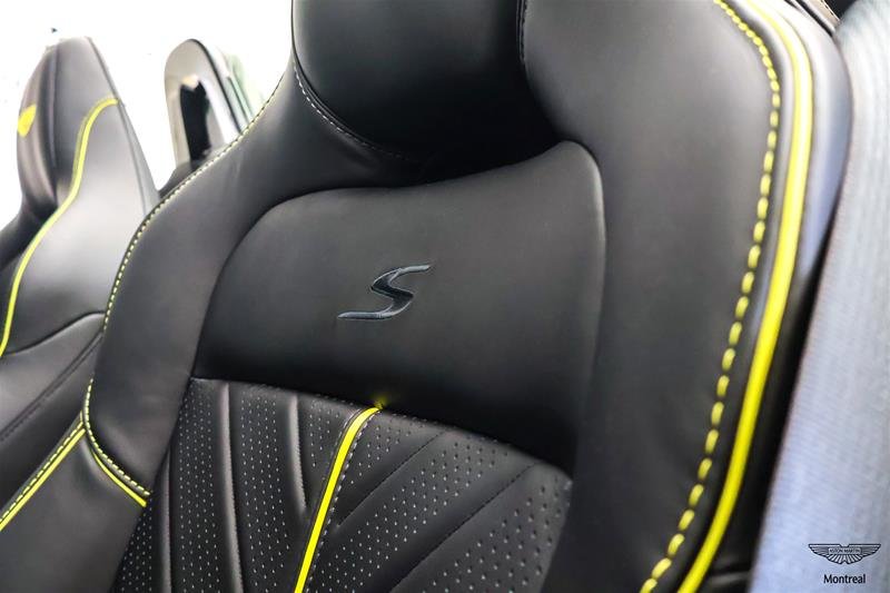 Aston Martin Vantage S Roadster 2026-25