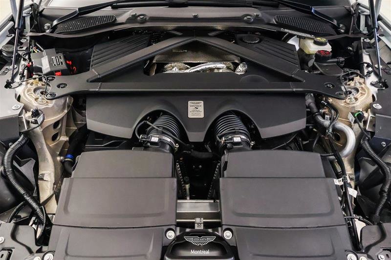 2026 Aston Martin Vantage S Roadster-10