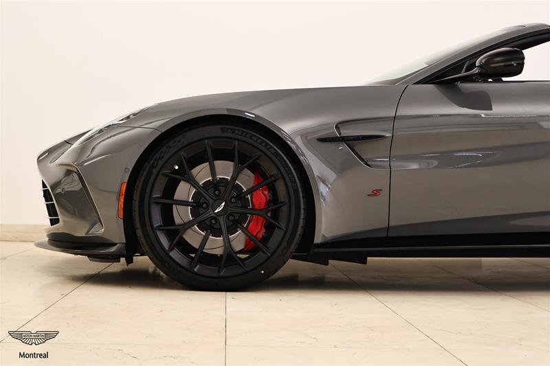2026 Aston Martin Vantage S Roadster-6