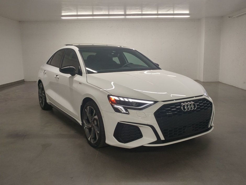 2022 Audi A3 40 TECHNIK QUATTRO S-LINE BLACK OPTIC TOIT|CARPLAY in Laval, Quebec