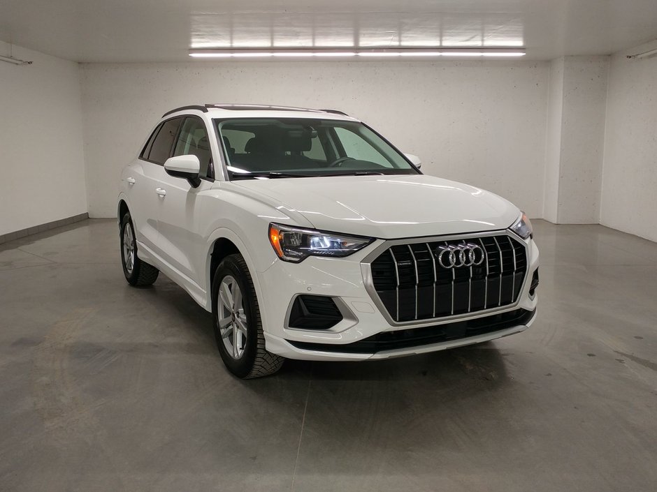 2022 Audi Q3 KOMFORT QUATTRO TOIT PANO|CARPLAY|CAMERA in Laval, Quebec
