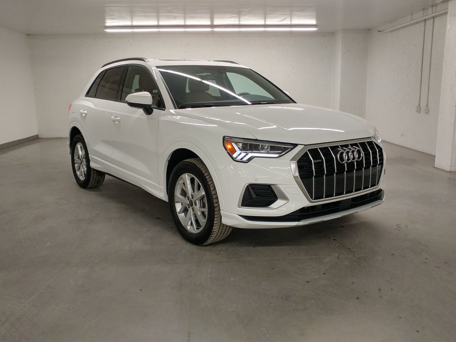 Audi Q3 45 KOMFORT QUATTRO TOIT PANO|CARPLAY|CAMERA 2023 à Laval, Québec