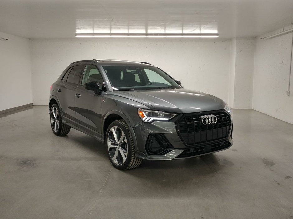 Audi Q3 TECHNIK S-LINE BLACK OPTIC | TOIT | NAVI | CARPLAY 2024 à Laval, Québec