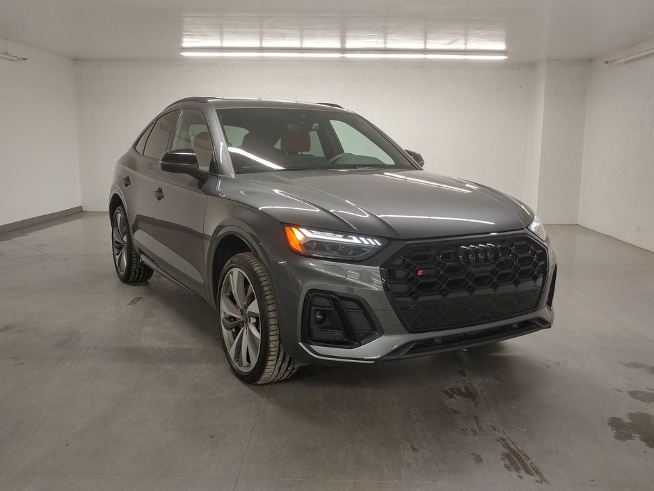Audi SQ5 Sportback TECHNIK QUATTRO BLACK PACK TOIT|RED CALIPER|NAVI 2023 à Laval, Québec