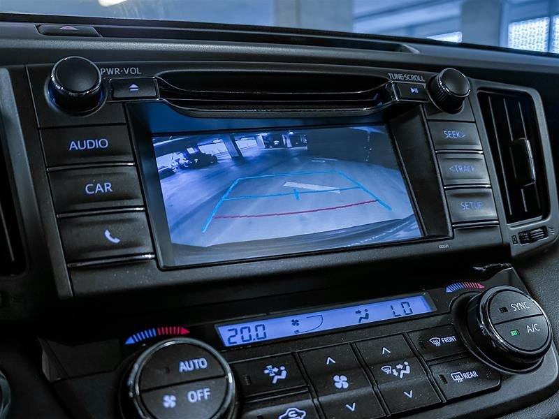 2018 Toyota RAV4 XLE-13