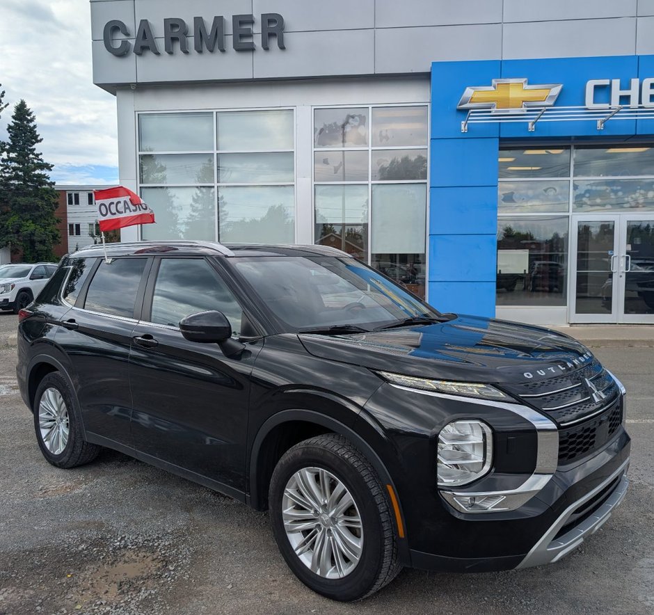2022 Mitsubishi Outlander SE in Chandler, Quebec - w940px