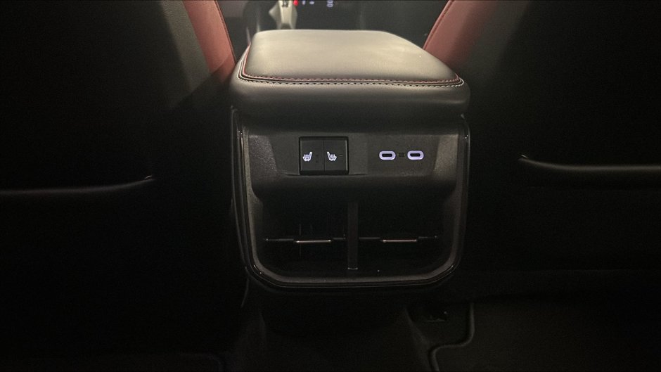 Dodge Charger 4-Doors SCAT PACK PLUS 2026