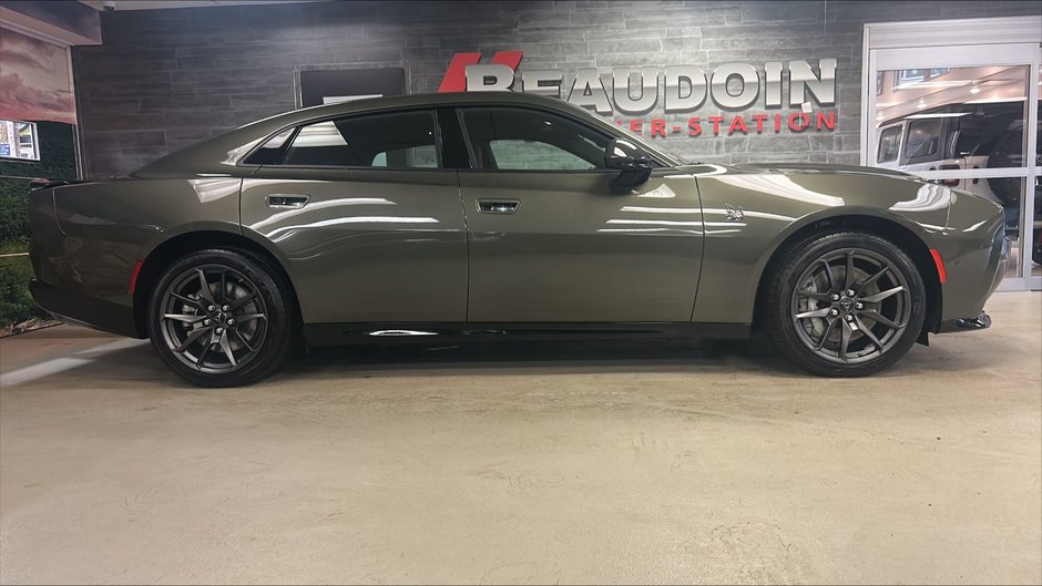 Dodge Charger 4-Doors SCAT PACK PLUS 2026