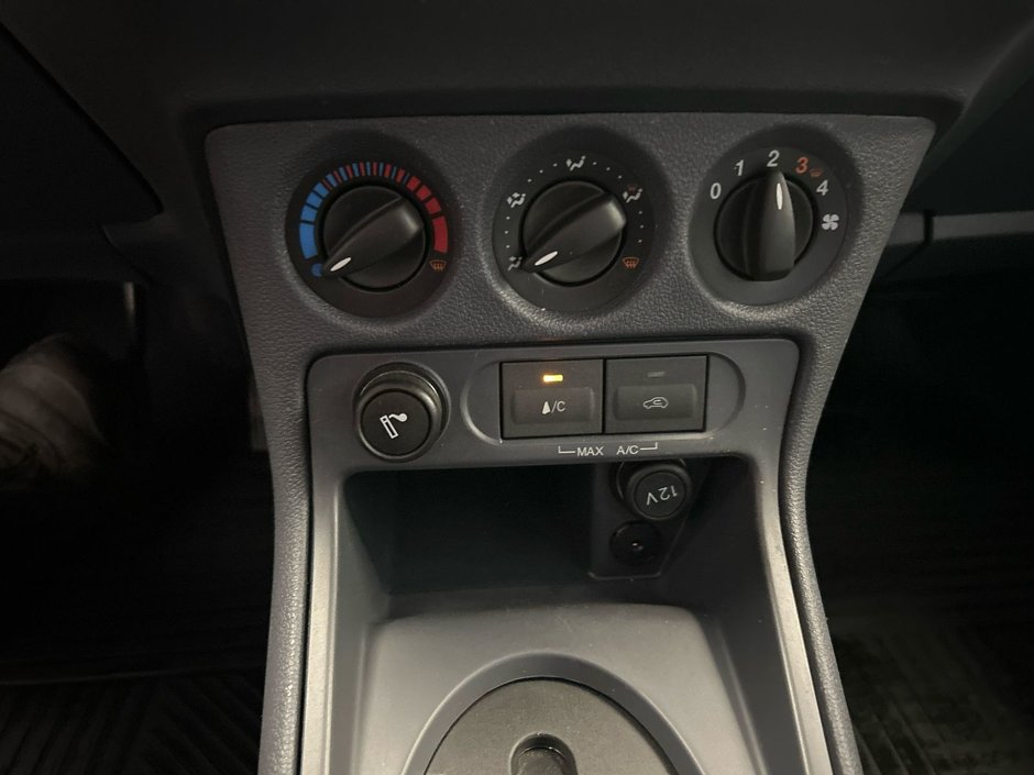 Ford TRANSIT CONNECT XLT PREM XLT Premium 2012