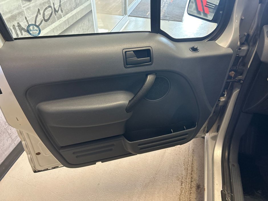 Ford TRANSIT CONNECT XLT PREM XLT Premium 2012