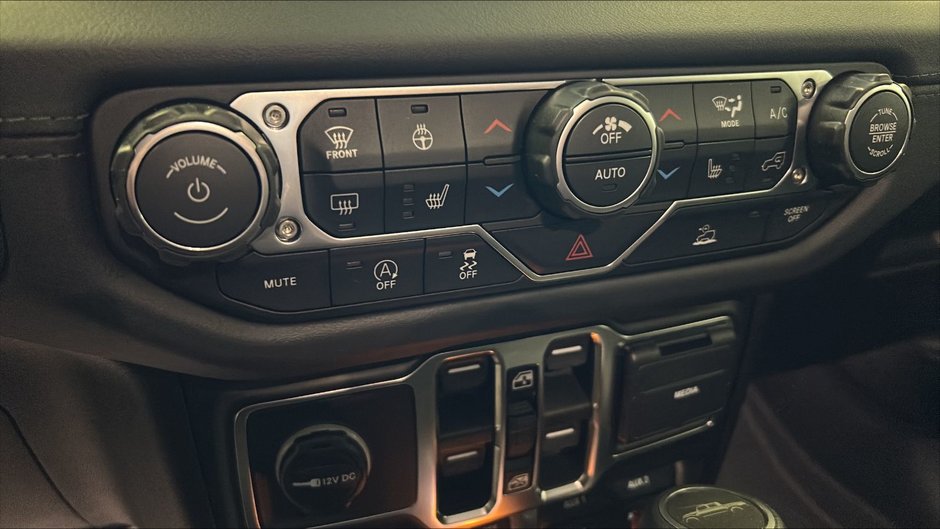 Jeep Gladiator MOJAVE 2026