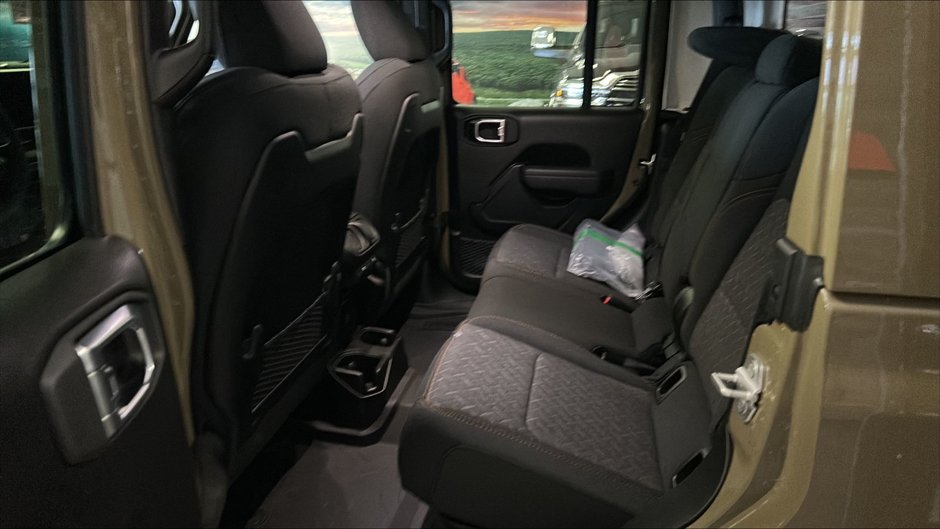 Jeep Gladiator MOJAVE 2026