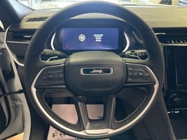 2025 Jeep Grand Cherokee LAREDO ALTITUDE