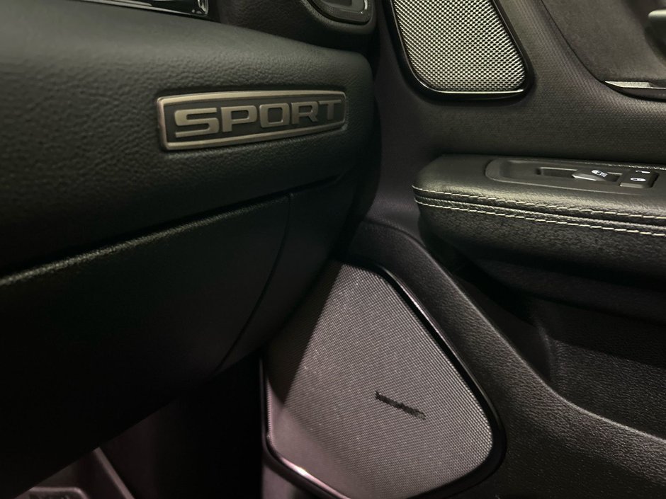 2025 Ram 1500 SPORT Sport