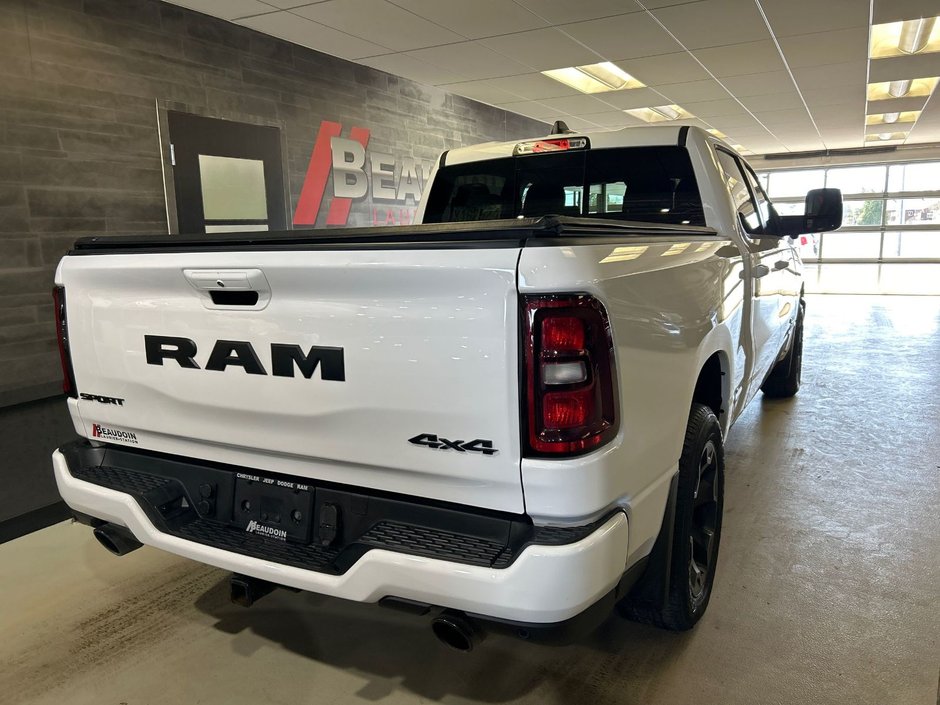 2025 Ram 1500 SPORT Sport