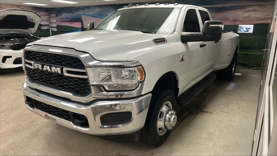 2023 Ram 3500 CREW Tradesman