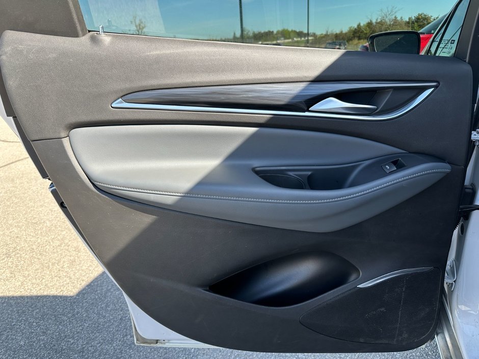 2021 Buick Enclave AWD 4dr Essence-11