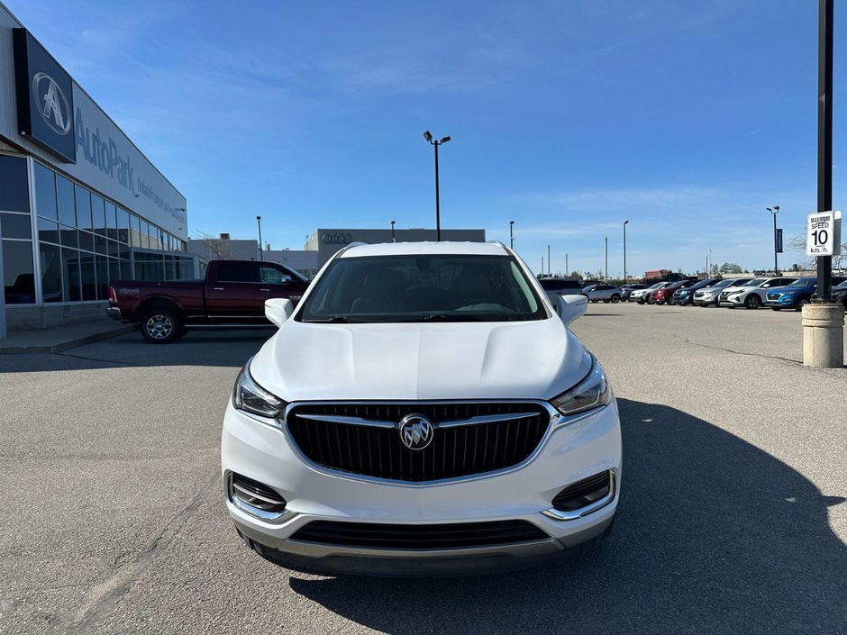 2021 Buick Enclave AWD 4dr Essence-1