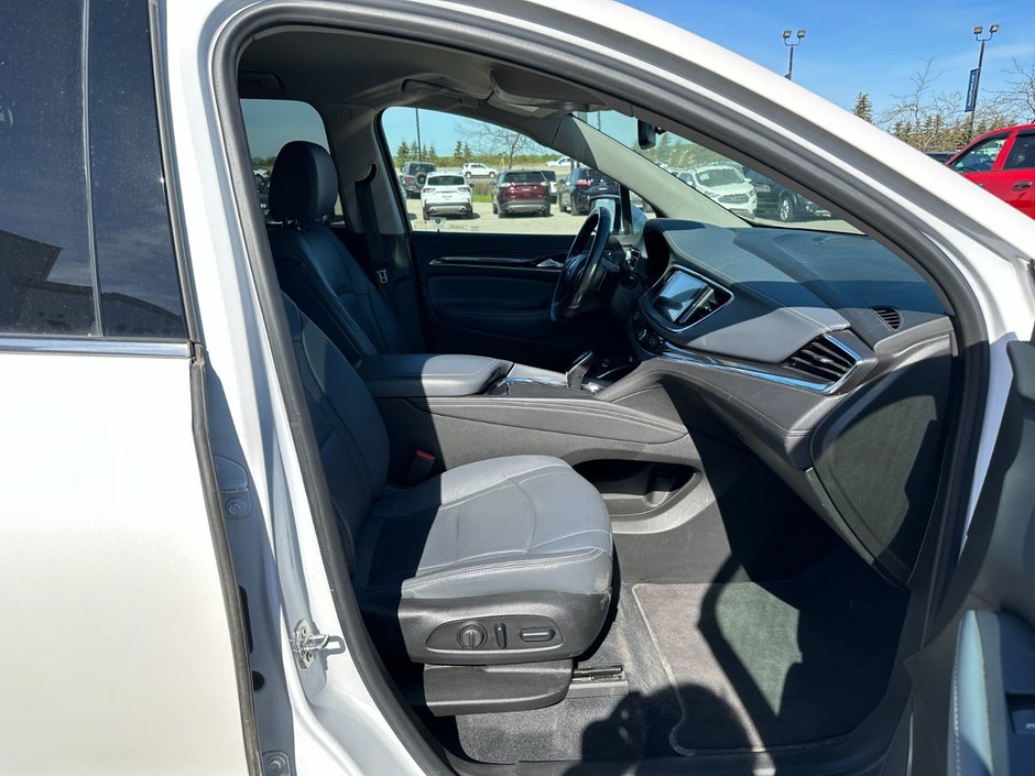 2021 Buick Enclave AWD 4dr Essence-18