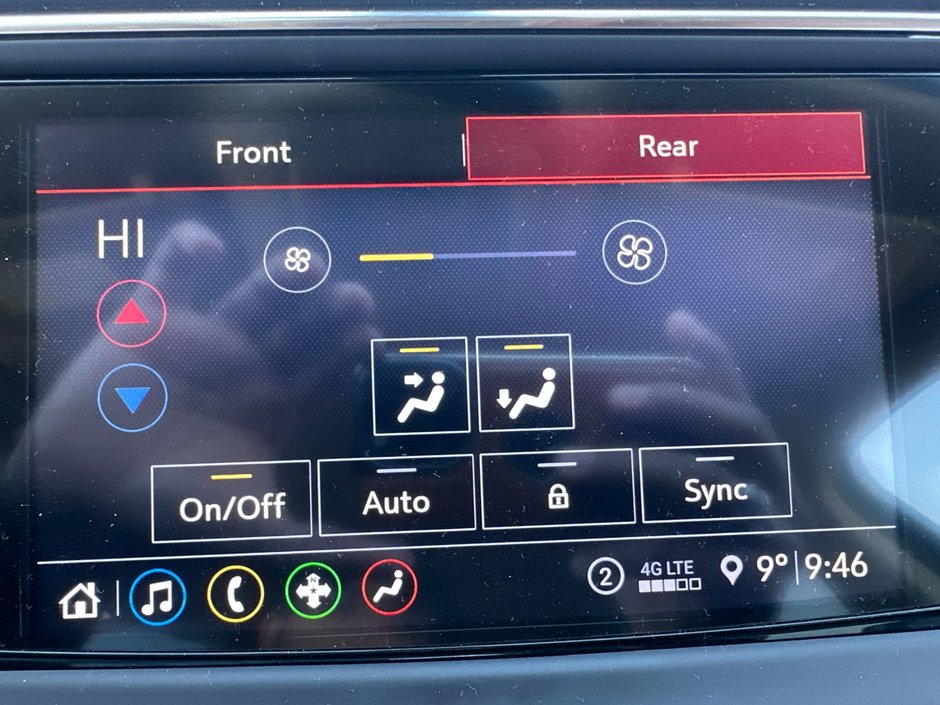 2021 Buick Enclave AWD 4dr Essence-29