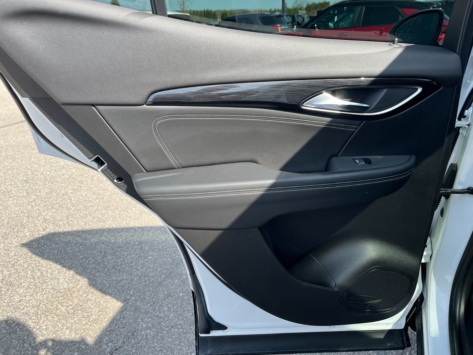 2023 Buick ENVISION AWD 4dr Preferred-11
