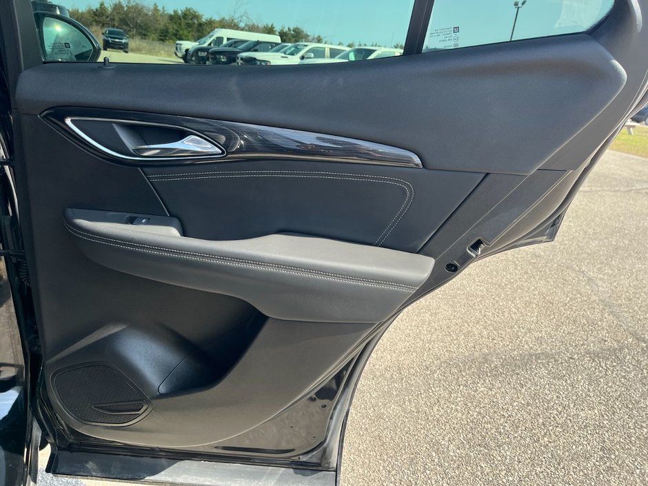 2023 Buick ENVISION AWD 4dr Preferred-15