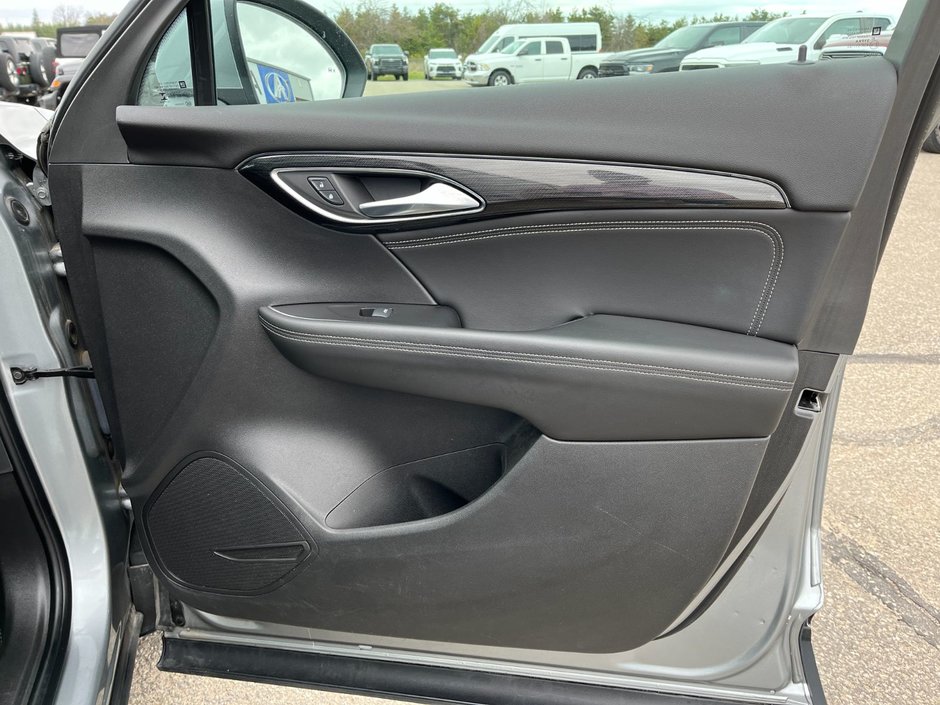 2023 Buick ENVISION AWD 4dr Essence-18