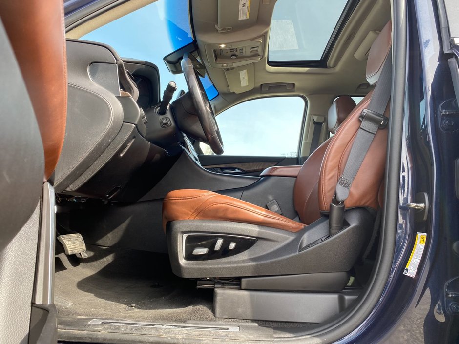 2018 Cadillac Escalade Premium Luxury-11
